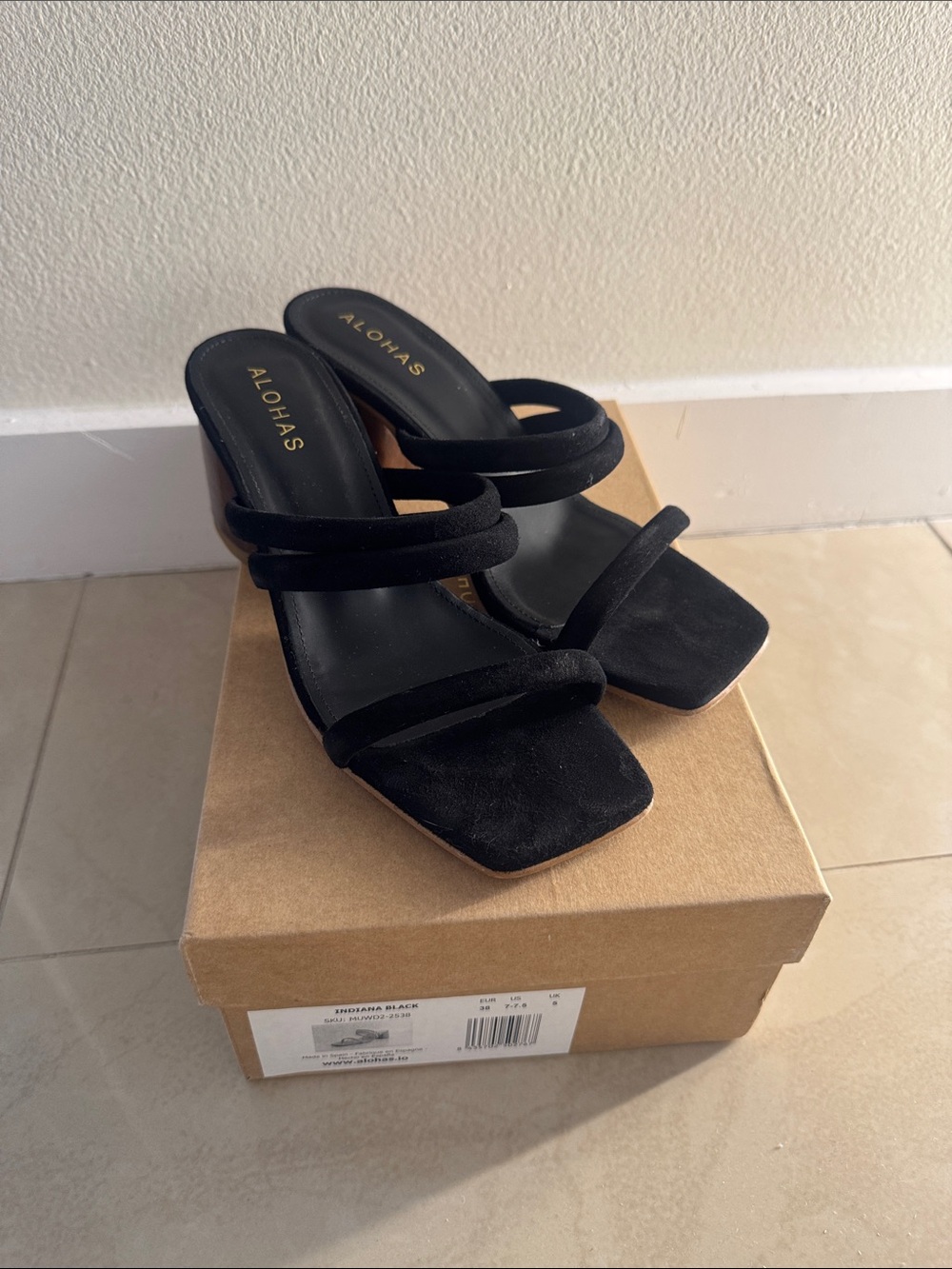 ALOHAS Black Triple-Strap Mule Heels